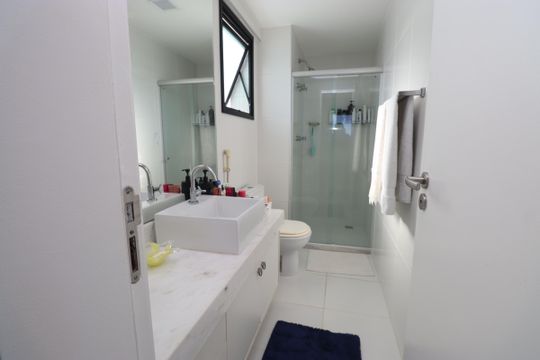Banheiro de apartamento para alugar com 4 quartos, 113m² em Patamares Ed Soho, Salvador