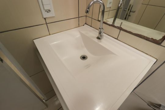 Banheiro de apartamento para alugar com 2 quartos, 49m² em Parque Erasmo Assunção, Santo André