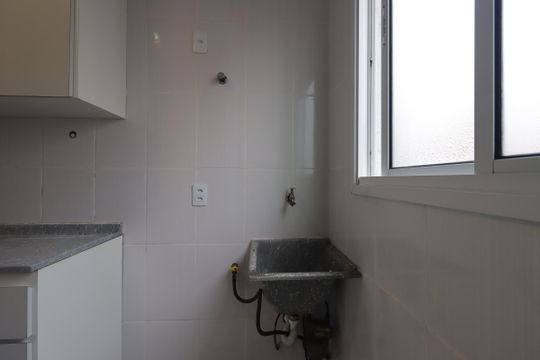 Área de Serviço de apartamento para alugar com 2 quartos, 49m² em Parque Erasmo Assunção, Santo André