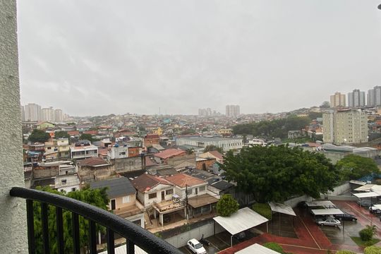 Varanda de apartamento para alugar com 2 quartos, 48m² em Cidade das Flores, Osasco