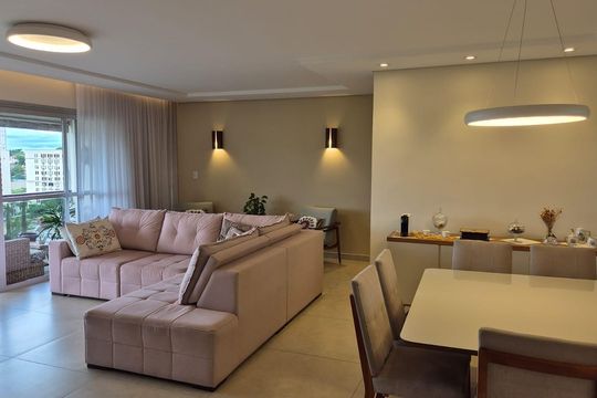 Apartamento à venda com 3 quartos, 222m² em Jardim Paiquere, Valinhos