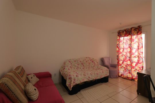 Sala de apartamento para alugar com 2 quartos, 60m² em Jardim Santa Cristina, Santo André