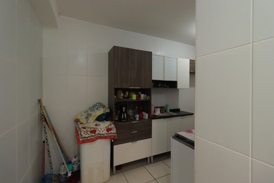 Área de Serviço de apartamento para alugar com 2 quartos, 60m² em Jardim Santa Cristina, Santo André