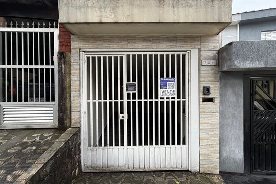 Fachada de casa à venda com 3 quartos, 171m² em Baeta Neves, São Bernardo do Campo
