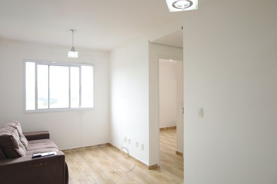 Sala de apartamento para alugar com 2 quartos, 42m² em Vila Carmosina, São Paulo