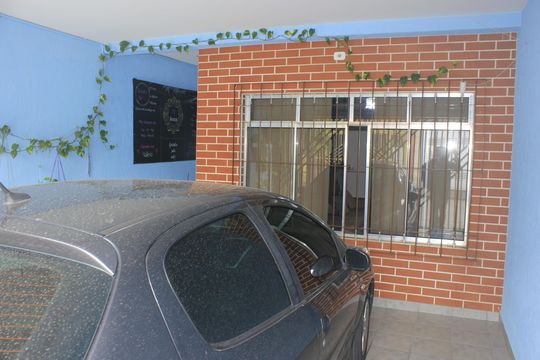 Garagem  de casa à venda com 3 quartos, 250m² em Jardim Santa Clara, Guarulhos