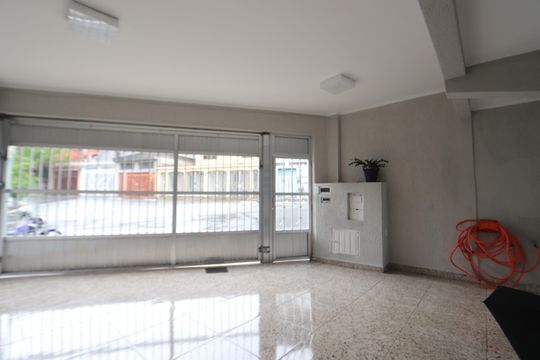 Garagem de casa à venda com 4 quartos, 240m² em Aricanduva, São Paulo