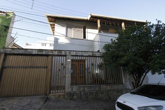 Fachada de casa para alugar com 5 quartos, 420m² em Carlos Prates, Belo Horizonte