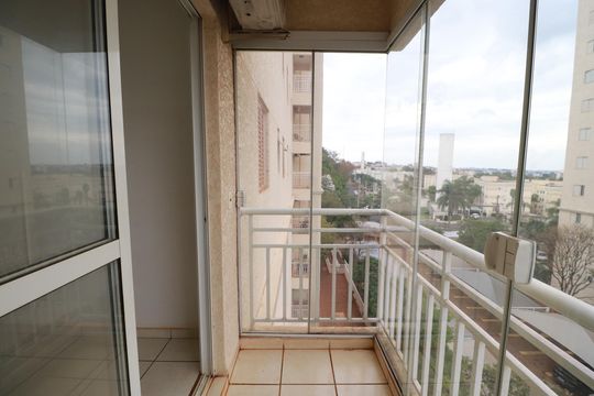 Varanda  de apartamento para alugar com 2 quartos, 56m² em Subsetor Leste - 8 (l-8), Ribeirão Preto