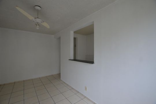 Sala de apartamento para alugar com 2 quartos, 47m² em Honório Gurgel, Rio de Janeiro