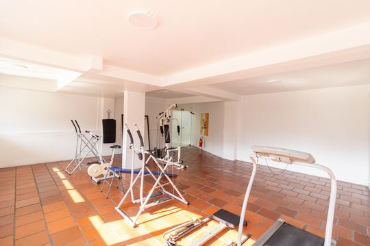 Área comum - Academia de apartamento para alugar com 2 quartos, 65m² em Medianeira, Porto Alegre
