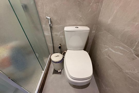 Banheiro Social de casa de condomínio à venda com 3 quartos, 110m² em Vargem Grande, Rio de Janeiro