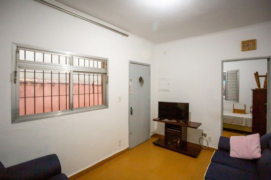 Casa à venda com 4 quartos, 106m² em Canhema, Diadema