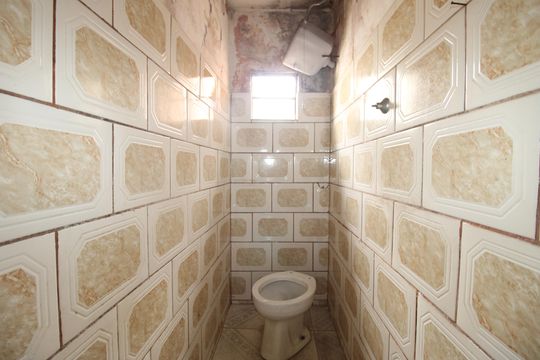 Banheiro de casa à venda com 1 quarto, 125m² em Jardim Sao Joao (sao Rafael), São Paulo