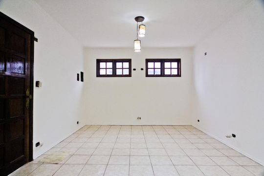Casa para alugar com 3 quartos, 120m² em Jardim São Paulo, São Paulo
