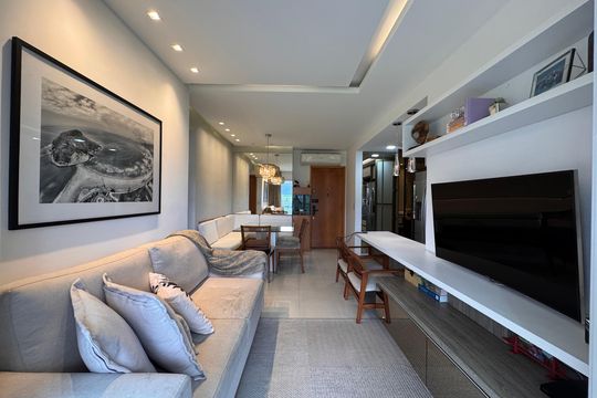 Sala de apartamento à venda com 2 quartos, 69m² em Recreio dos Bandeirantes, Rio de Janeiro