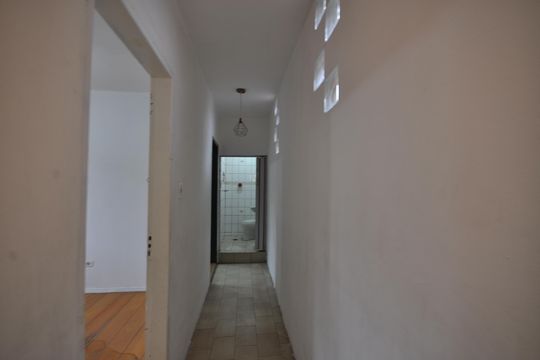Corredor de casa para alugar com 3 quartos, 180m² em Vila Sabrina, São Paulo
