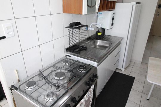 Cozinha de apartamento para alugar com 2 quartos, 50m² em Jardim Satélite, São José dos Campos