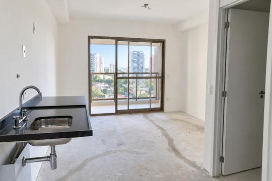 Cozinha de kitnet/studio à venda com 1 quarto, 28m² em Santo Amaro, São Paulo
