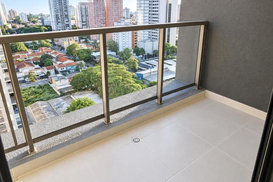 Varanda de kitnet/studio à venda com 1 quarto, 28m² em Santo Amaro, São Paulo