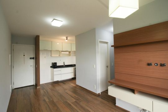 Sala de apartamento para alugar com 2 quartos, 44m² em Jaraguá, São Paulo