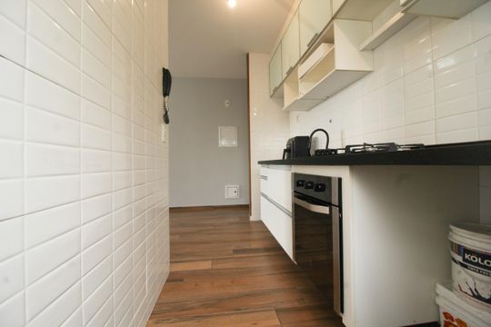 Cozinha de apartamento para alugar com 2 quartos, 44m² em Jaraguá, São Paulo