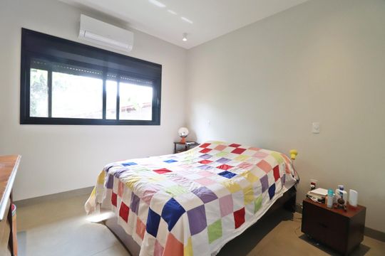 Quarto 2 - Suíte de casa para alugar com 3 quartos, 300m² em Cidade Jardim, Uberlândia