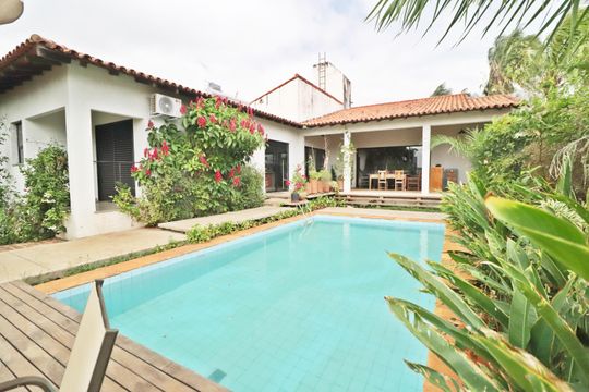 Piscina de casa para alugar com 3 quartos, 300m² em Cidade Jardim, Uberlândia