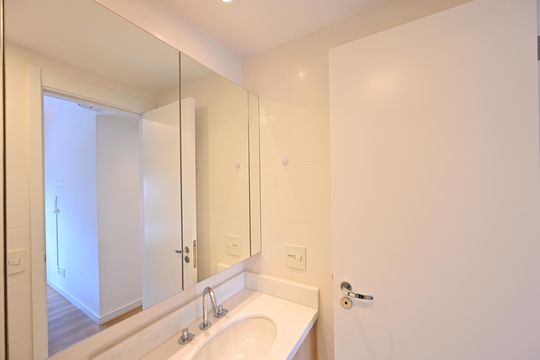Banheiro da Suíte de apartamento à venda com 2 quartos, 65m² em Mirandópolis, São Paulo