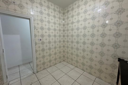 Cozinha de apartamento para alugar com 2 quartos, 100m² em Itararé, São Vicente