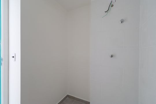 Banheiro  de apartamento à venda com 1 quarto, 33m² em Pompeia, São Paulo