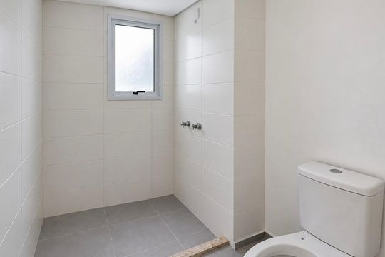 Banheiro de apartamento para alugar com 2 quartos, 54m² em Medeiros, Jundiaí