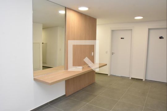 Área externa de apartamento para alugar com 2 quartos, 54m² em Medeiros, Jundiaí