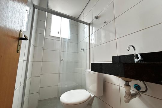 Apartamento à venda com 2 quartos, 50m² em Pedra Azul, Contagem