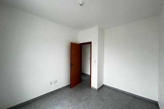 Apartamento à venda com 2 quartos, 50m² em Pedra Azul, Contagem
