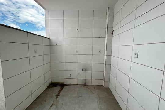 Apartamento à venda com 2 quartos, 50m² em Pedra Azul, Contagem