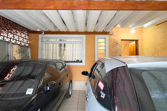 Garagem de casa à venda com 2 quartos, 110m² em Vila Bancaria Munhoz, São Paulo
