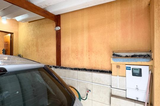 Garagem de casa à venda com 2 quartos, 110m² em Vila Bancaria Munhoz, São Paulo