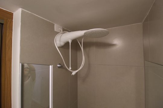 Banheiro da Suíte de apartamento para alugar com 1 quarto, 30m² em Vila Olímpia, São Paulo
