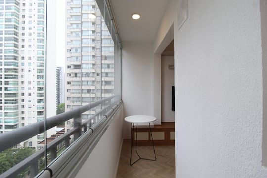 Varanda de apartamento para alugar com 1 quarto, 30m² em Vila Olímpia, São Paulo