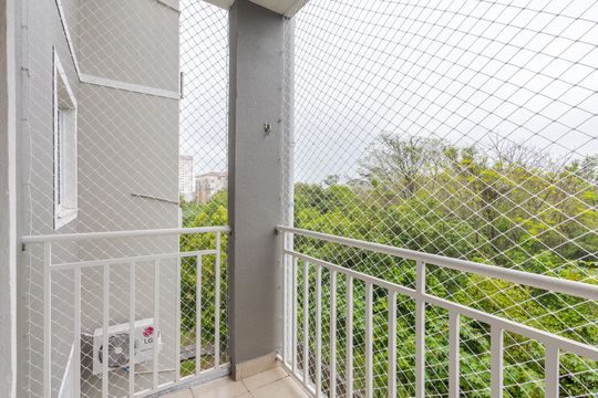 Sala - Varanda de apartamento para alugar com 2 quartos, 53m² em Humaitá, Porto Alegre