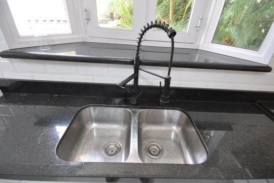 Cozinha de casa à venda com 4 quartos, 2198m² em Jardim Ibiratiba, São Paulo