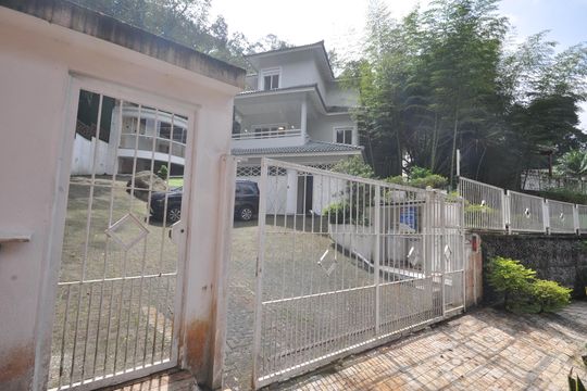 Fachada de casa à venda com 4 quartos, 2198m² em Jardim Ibiratiba, São Paulo
