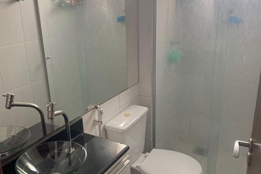 Banheiro de apartamento à venda com 3 quartos, 80m² em Santa Monica, Belo Horizonte