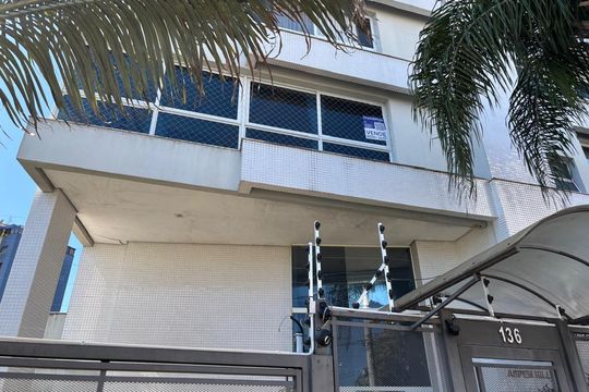 Plaquinha Instalada código VGKU-37 de apartamento à venda com 3 quartos, 113m² em São João, Porto Alegre