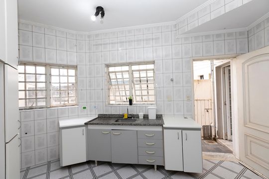 COZINHA de casa para alugar com 3 quartos, 120m² em Jardim Chapadão, Campinas