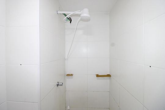 Banheiro de apartamento para alugar com 2 quartos, 33m² em Itaquera, São Paulo