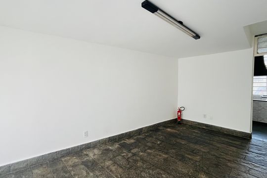 Casa à venda com 3 quartos, 210m² em Vila Itapura, Campinas