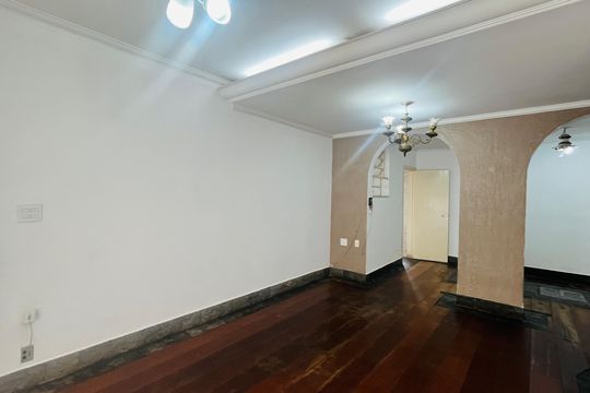 Casa à venda com 3 quartos, 210m² em Vila Itapura, Campinas