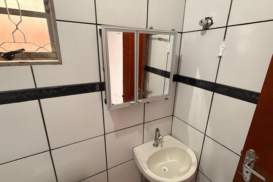 Banheiro Social de casa para alugar com 3 quartos, 105m² em Cidade Satélite São Luiz, Aparecida de Goiânia